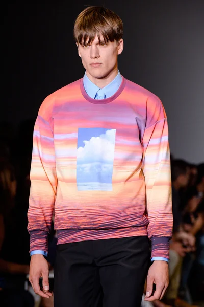 Look 27